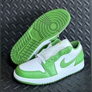 Nike Air Jordan 1 Low SE White Chlorophyll Lightening HF4823-100 Mens Size 11